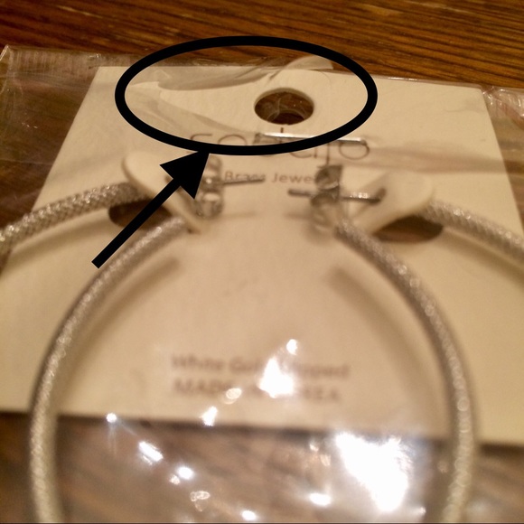 Sodajo Brass Jewelry Diamond-Cut Hoop Earrings - Picture 5 of 5